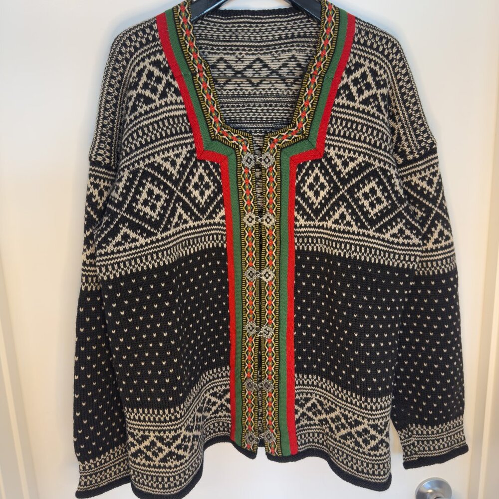 Vintage Nordic Wool Sweater